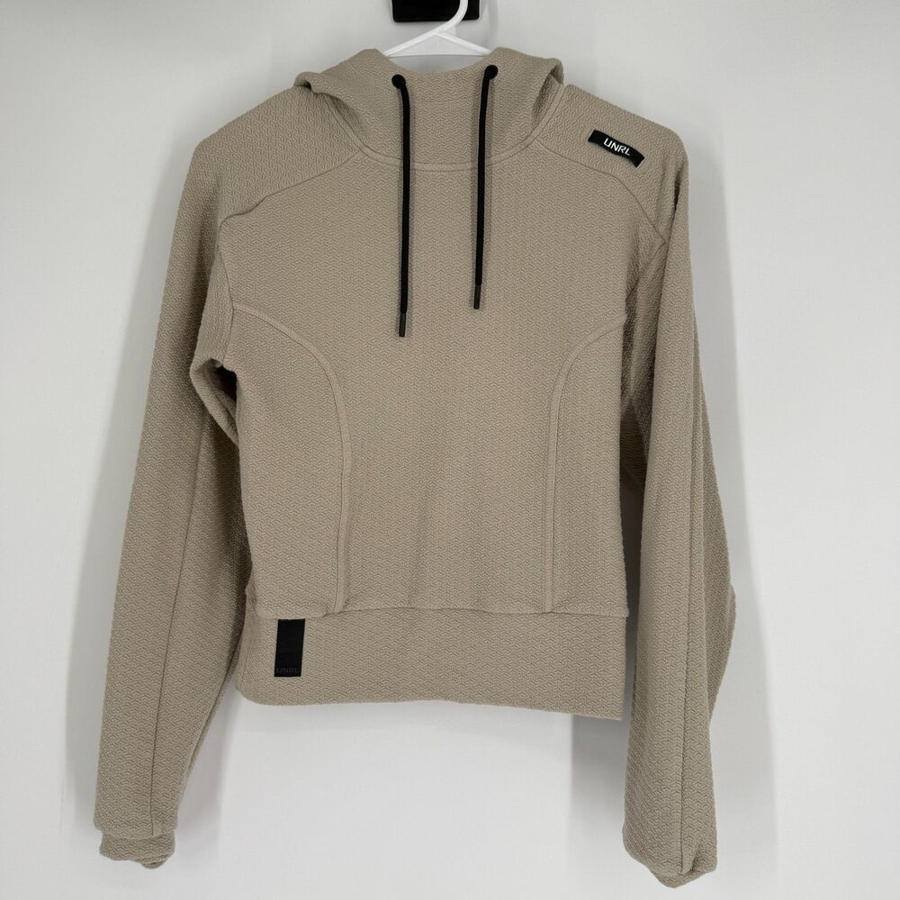 UNRL Elevation Hoodie Women’s XS Sand Textured Performance Run Outdoor Cropped